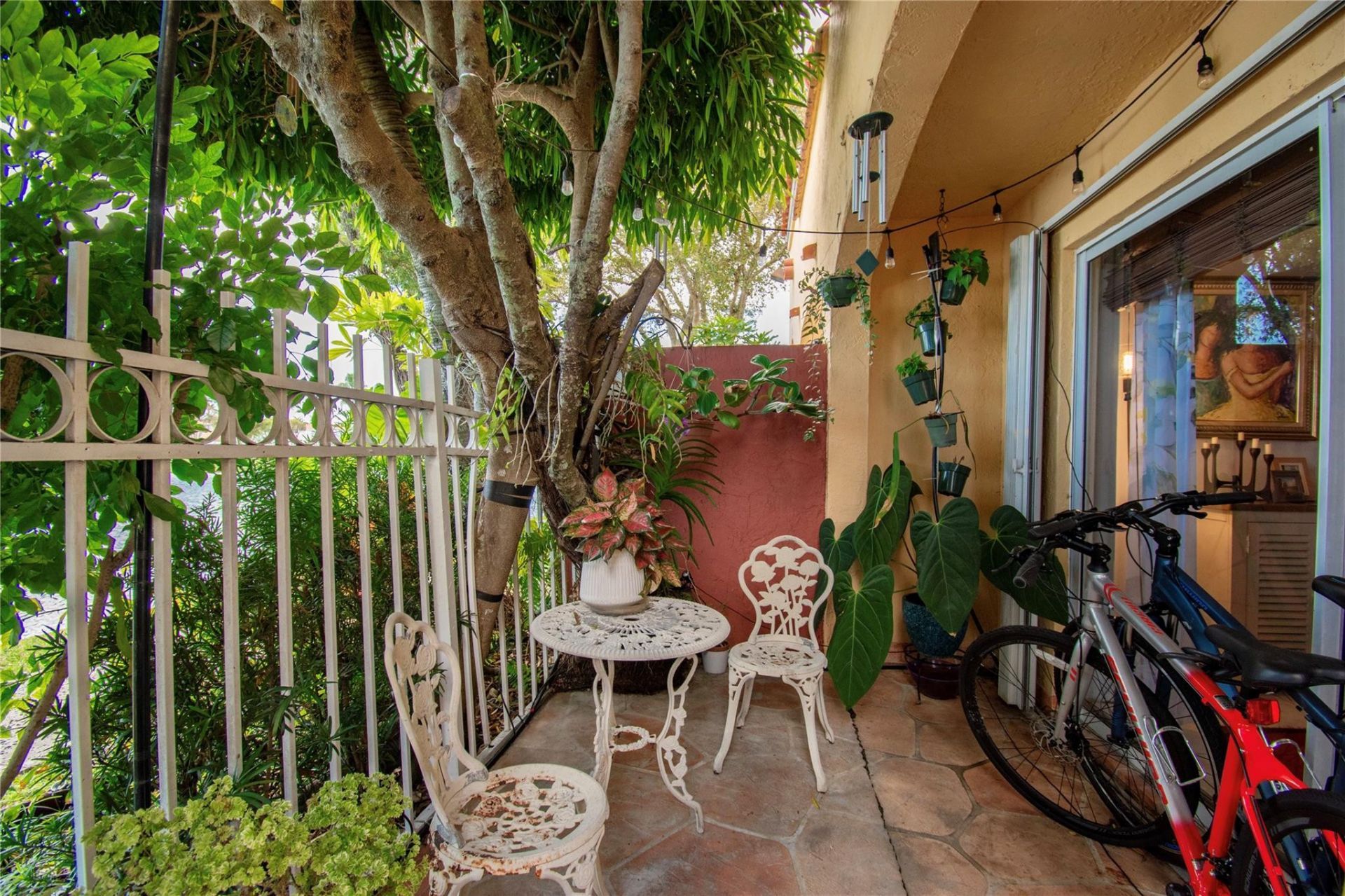 8550 NW 3rd Lane, Unit 304, Miami, FL 33126 Photo