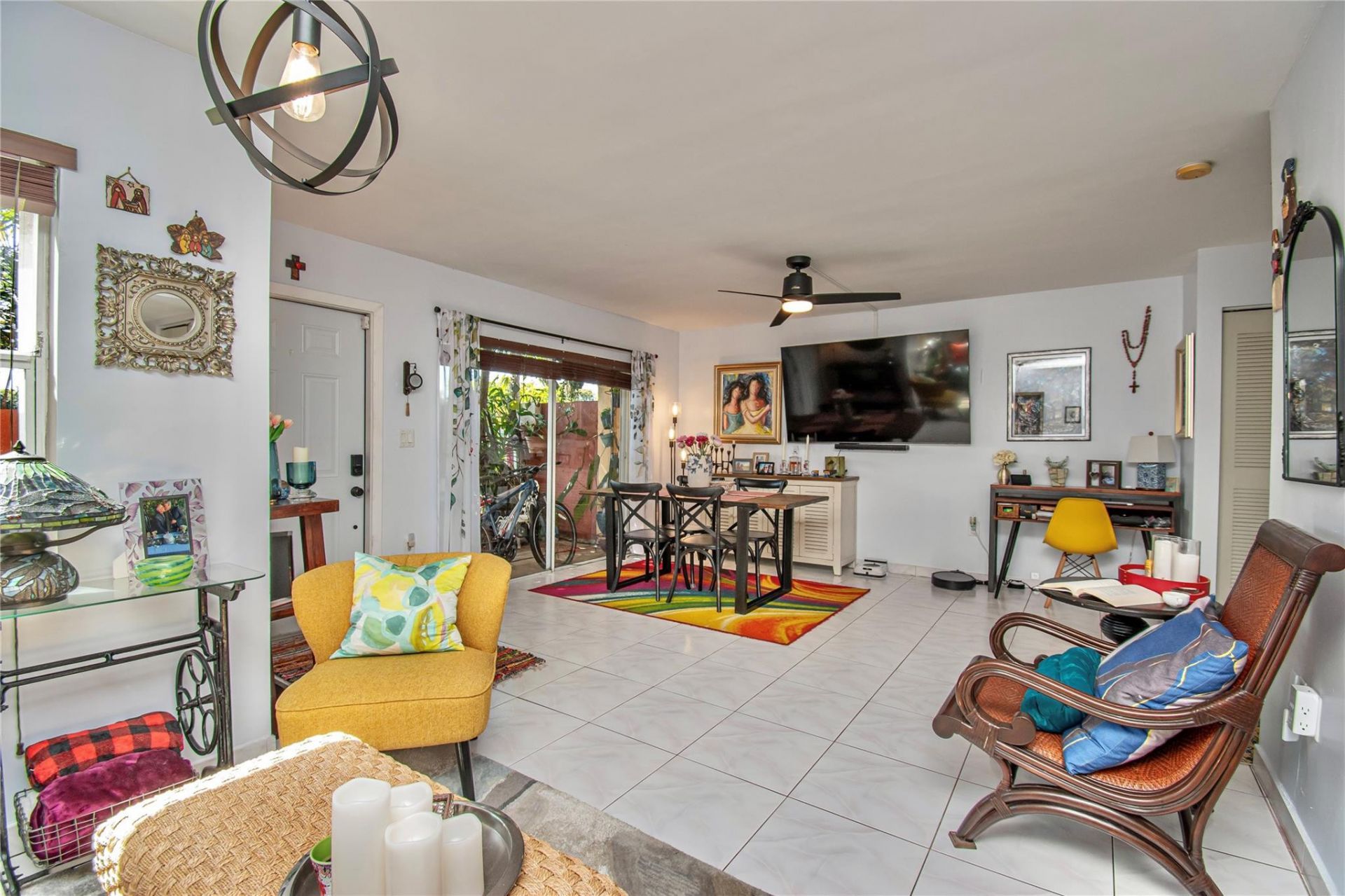 8550 NW 3rd Lane, Unit 304, Miami, FL 33126 Photo