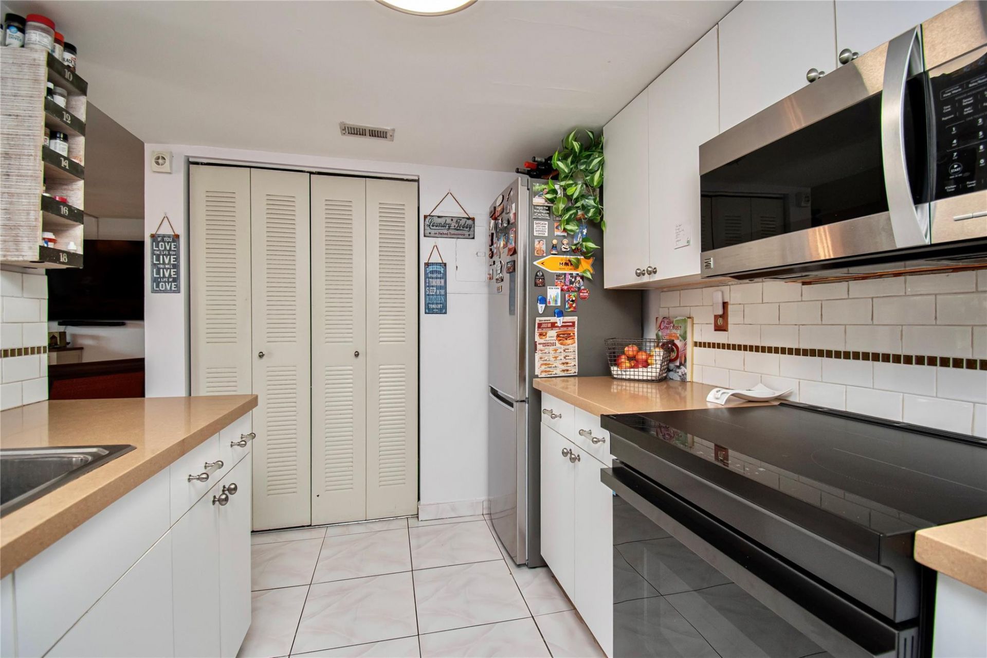 8550 NW 3rd Lane, Unit 304, Miami, FL 33126 Photo