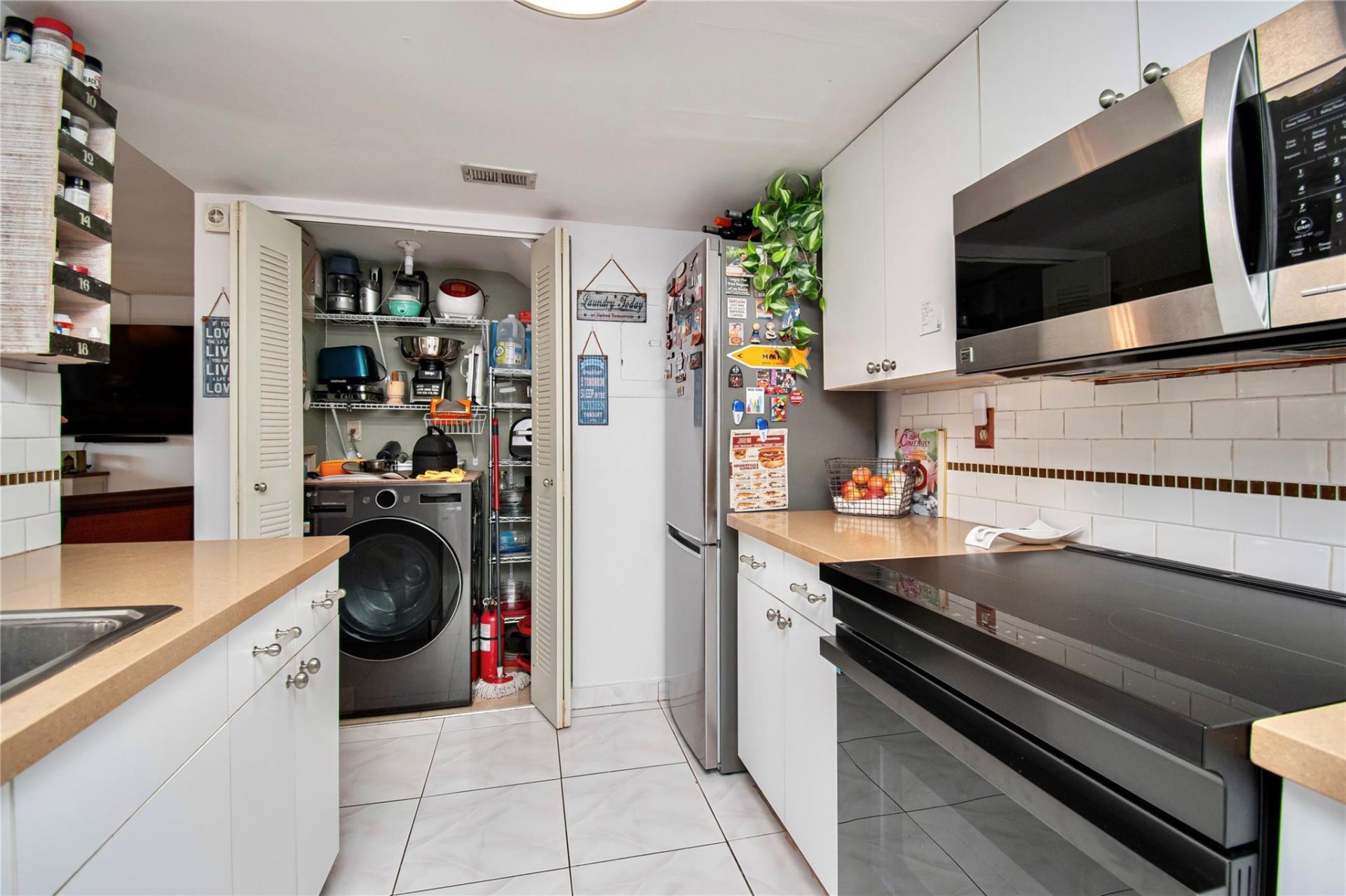 8550 NW 3rd Lane, Unit 304, Miami, FL 33126 Photo