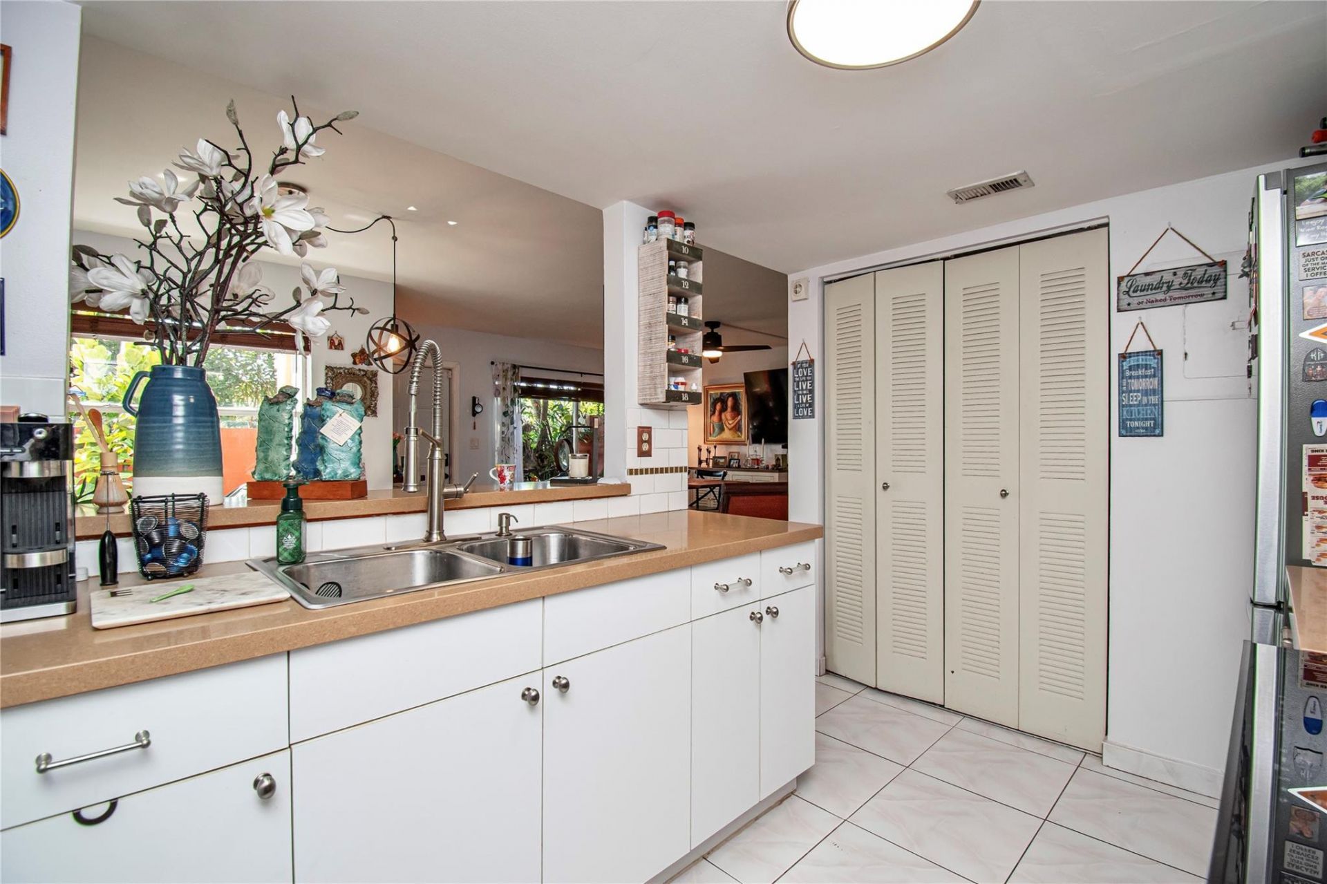 8550 NW 3rd Lane, Unit 304, Miami, FL 33126 Photo