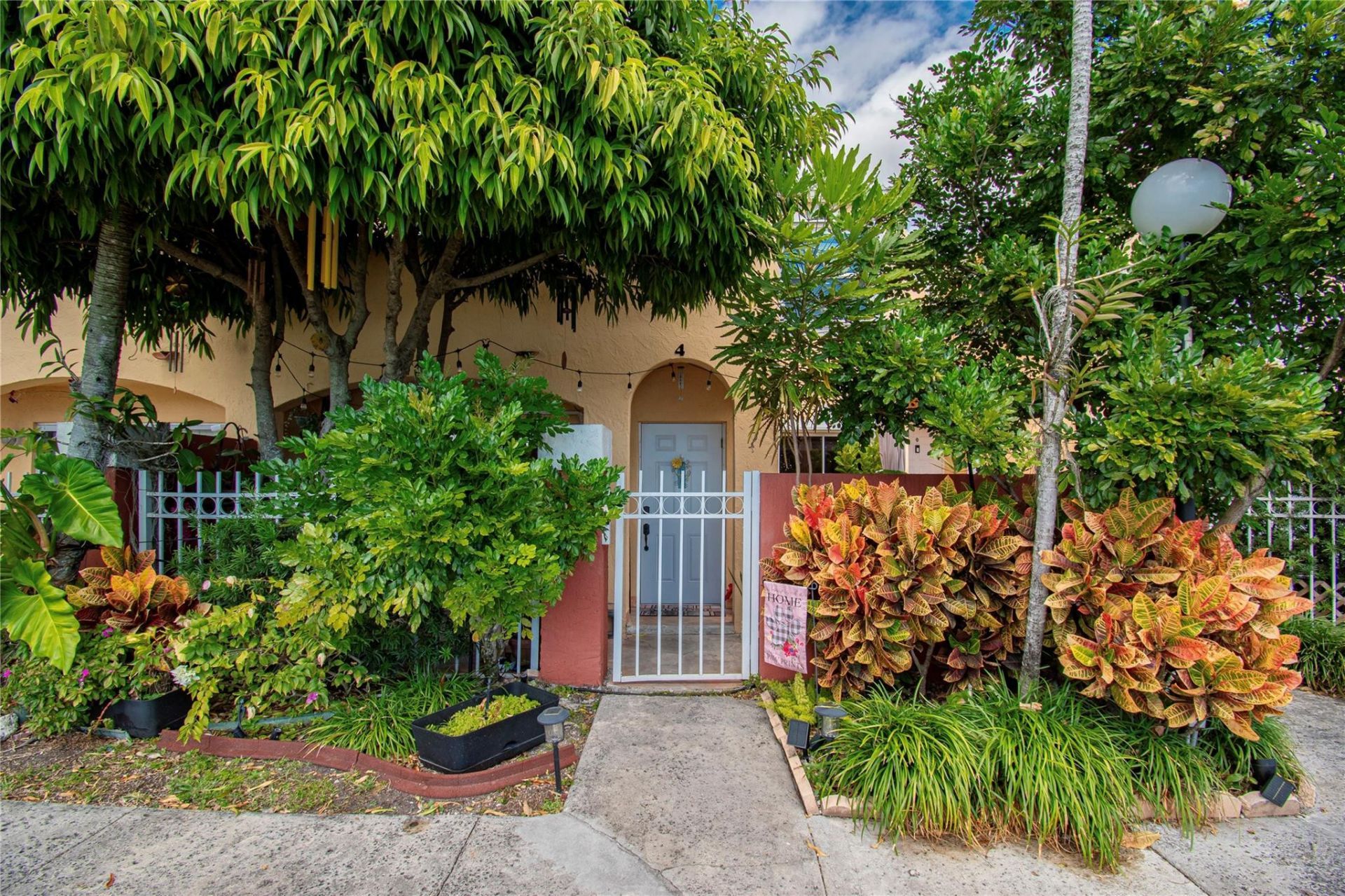 8550 NW 3rd Lane, Unit 304, Miami, FL 33126 Photo