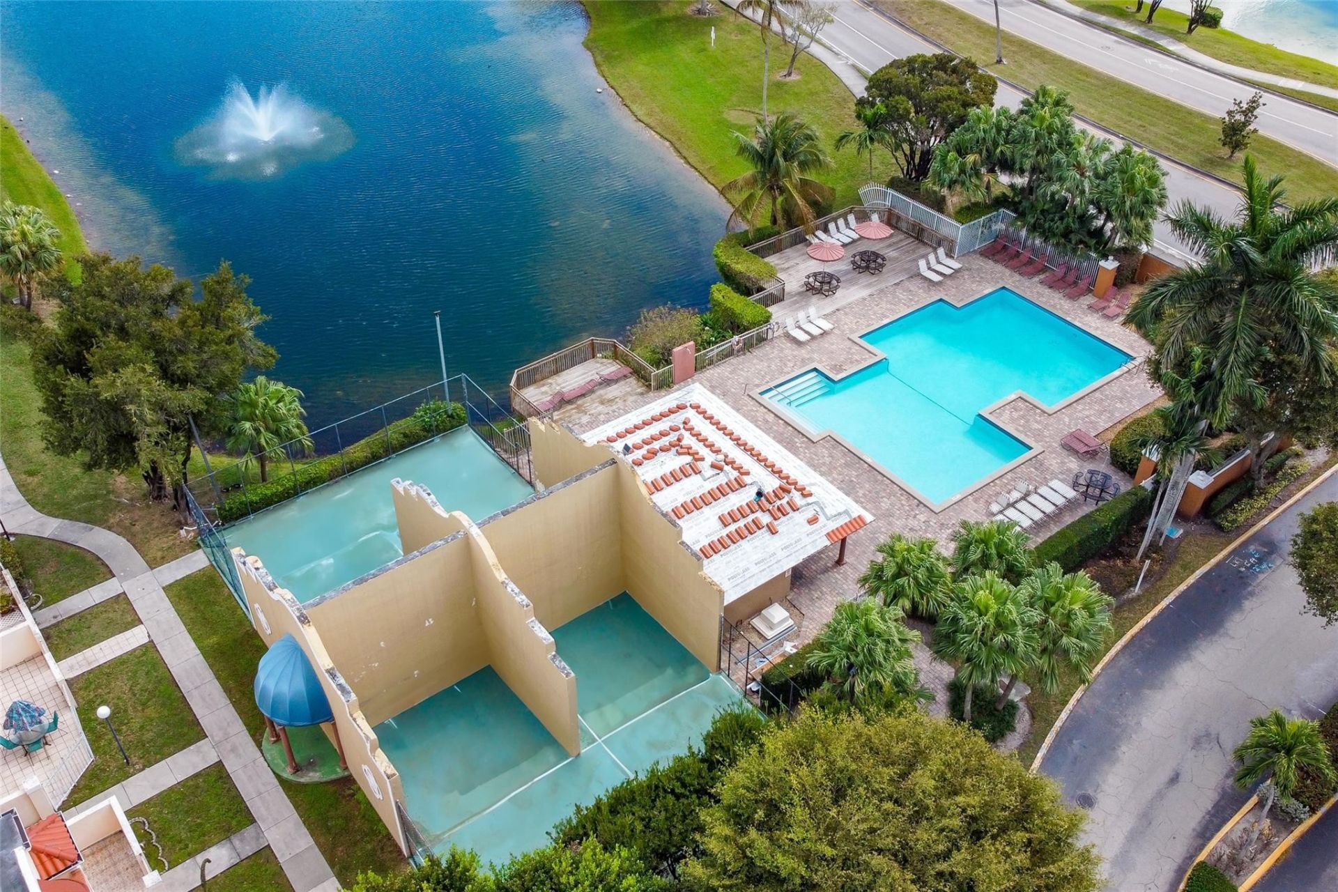 8550 NW 3rd Lane, Unit 304, Miami, FL 33126 Photo