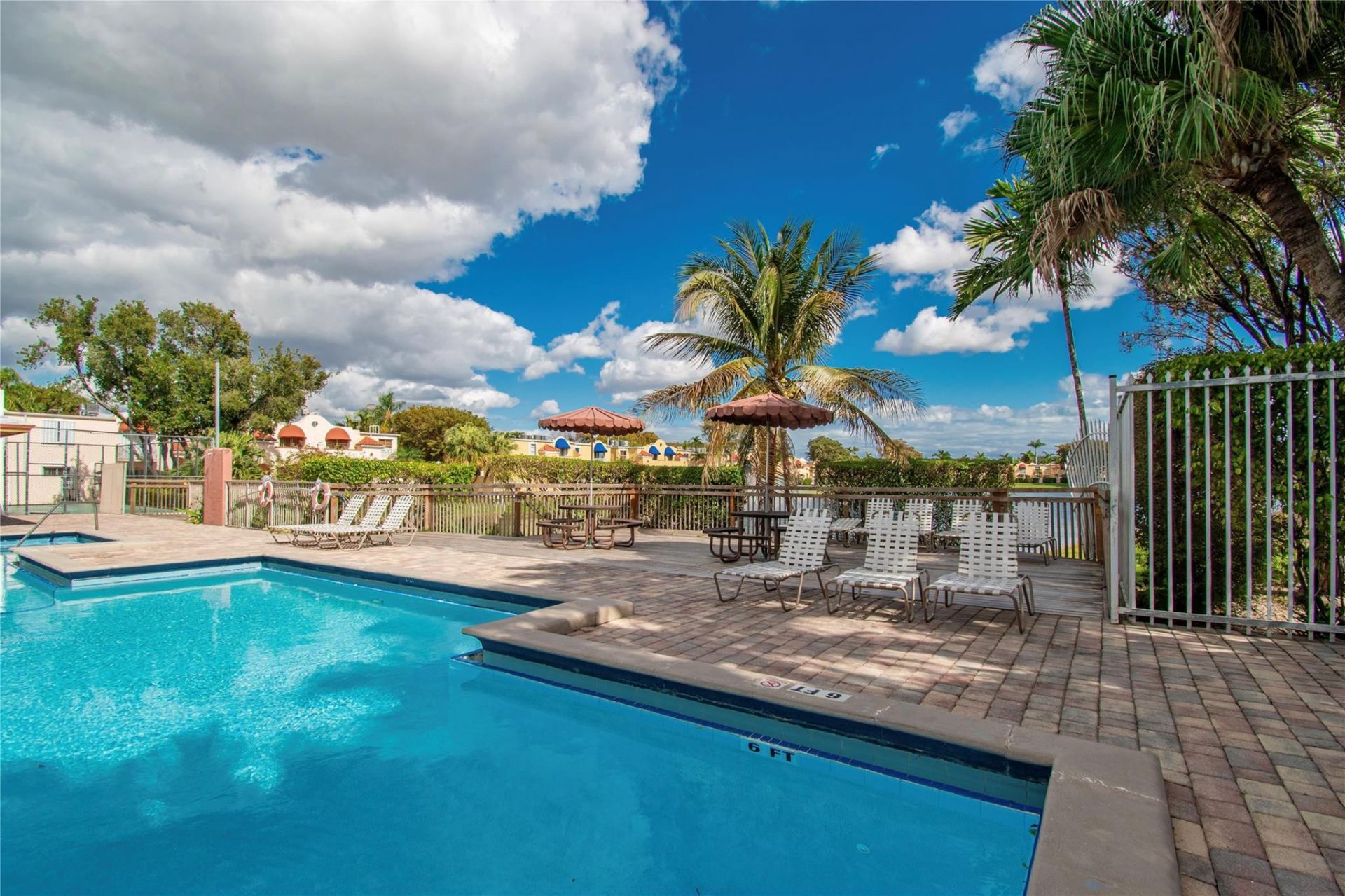 8550 NW 3rd Lane, Unit 304, Miami, FL 33126 Photo