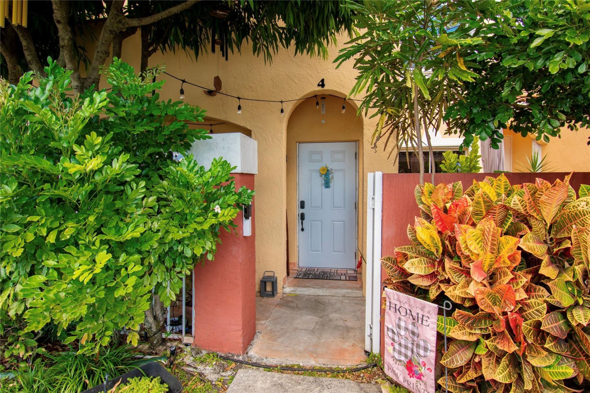 8550 NW 3rd Lane, Unit 304, Miami, FL 33126 Photo