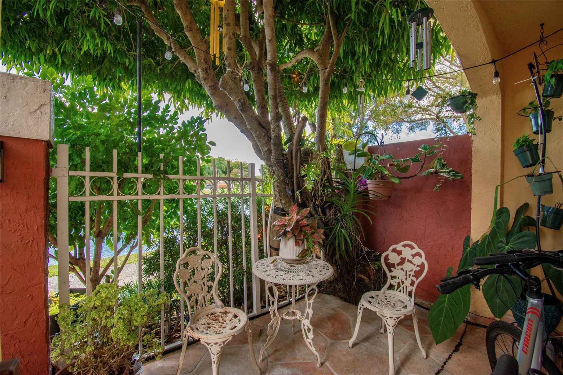 8550 NW 3rd Lane, Unit 304, Miami, FL 33126 Photo