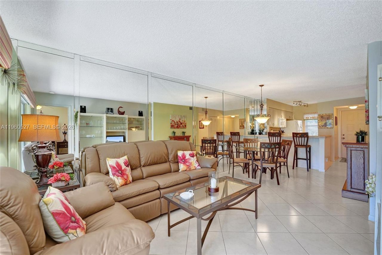 2228 N Cypress Bend Dr, Unit 103, Pompano Beach, FL 33069 Photo