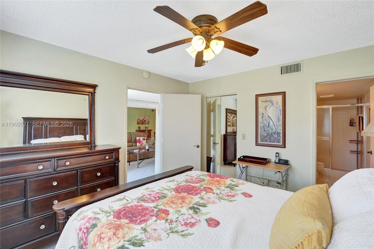 2228 N Cypress Bend Dr, Unit 103, Pompano Beach, FL 33069 Photo