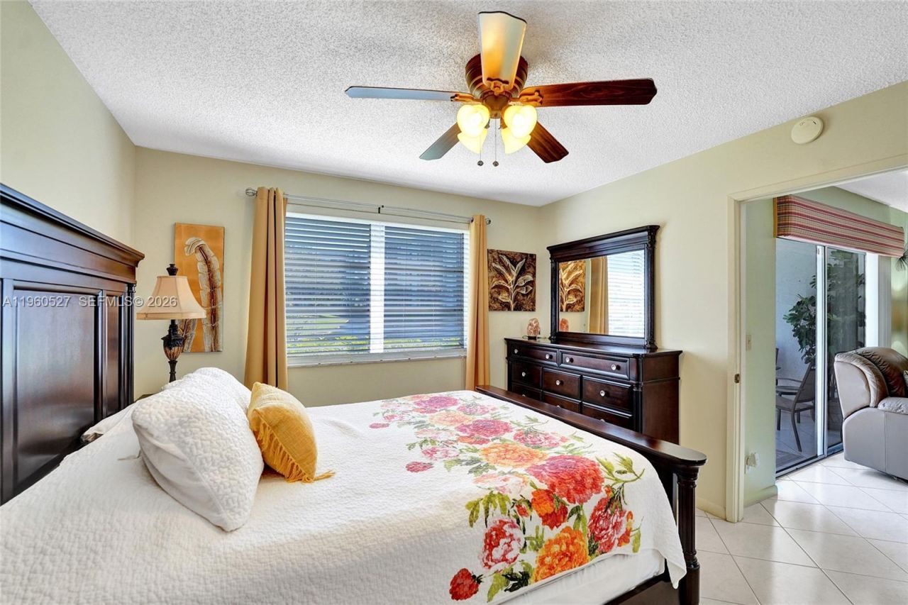 2228 N Cypress Bend Dr, Unit 103, Pompano Beach, FL 33069 Photo