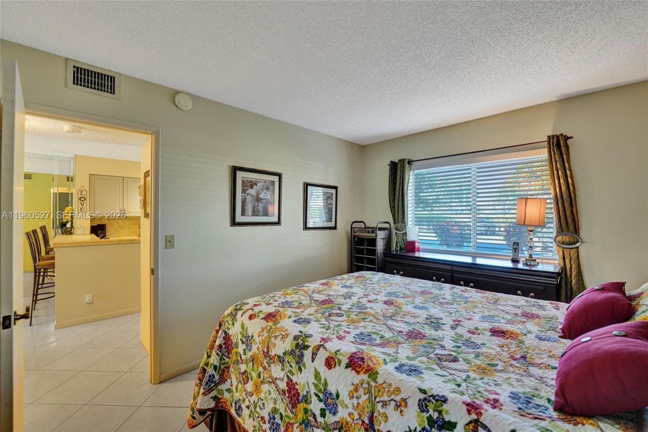 2228 N Cypress Bend Dr, Unit 103, Pompano Beach, FL 33069 Photo