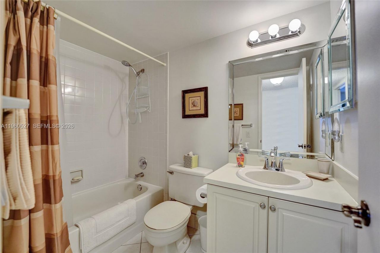 2228 N Cypress Bend Dr, Unit 103, Pompano Beach, FL 33069 Photo