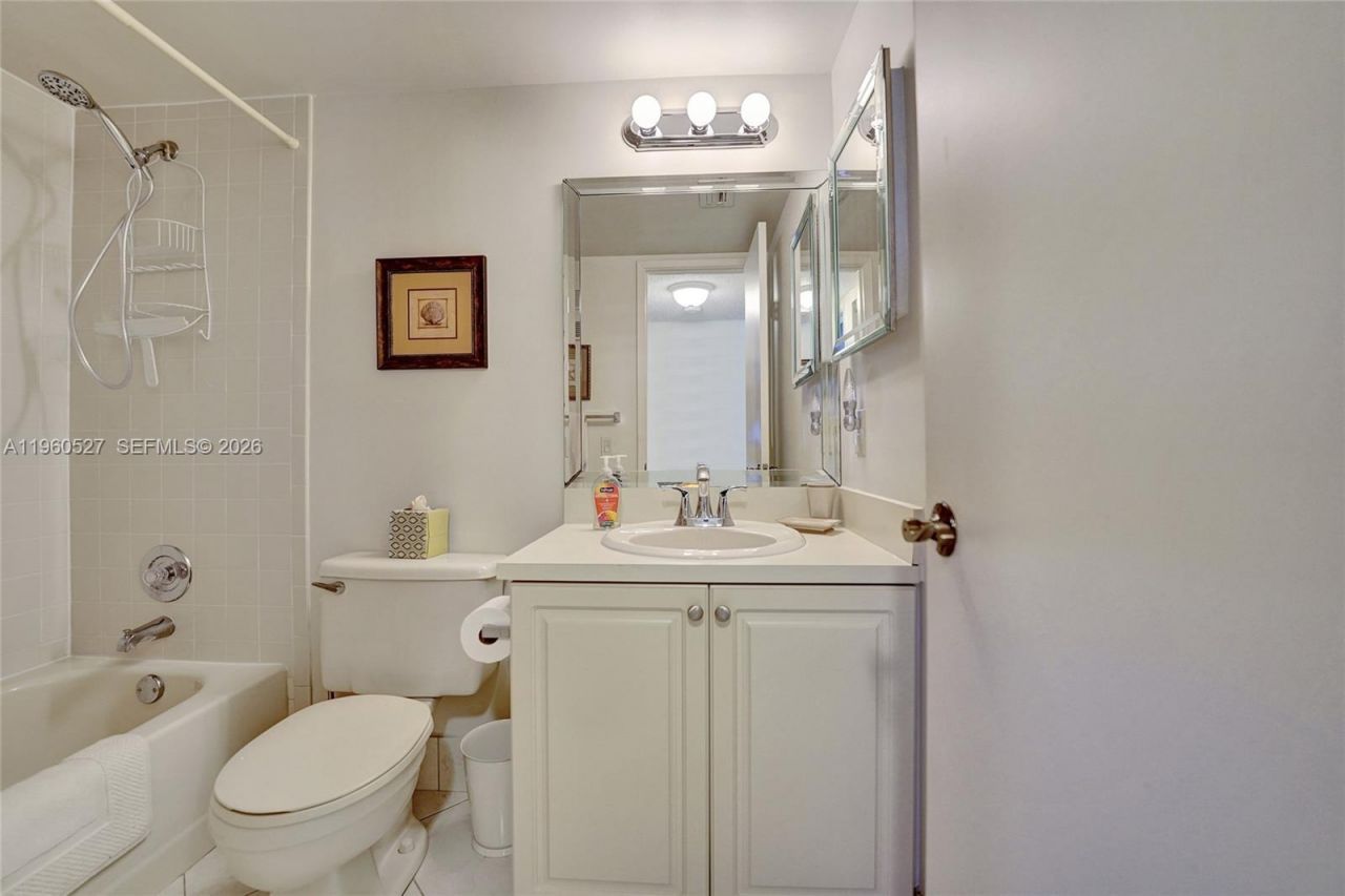 2228 N Cypress Bend Dr, Unit 103, Pompano Beach, FL 33069 Photo