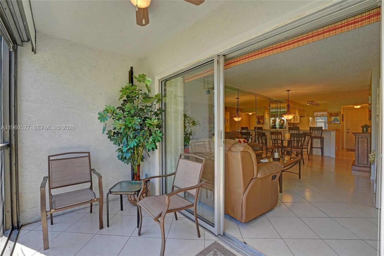 2228 N Cypress Bend Dr, Unit 103, Pompano Beach, FL 33069 Photo