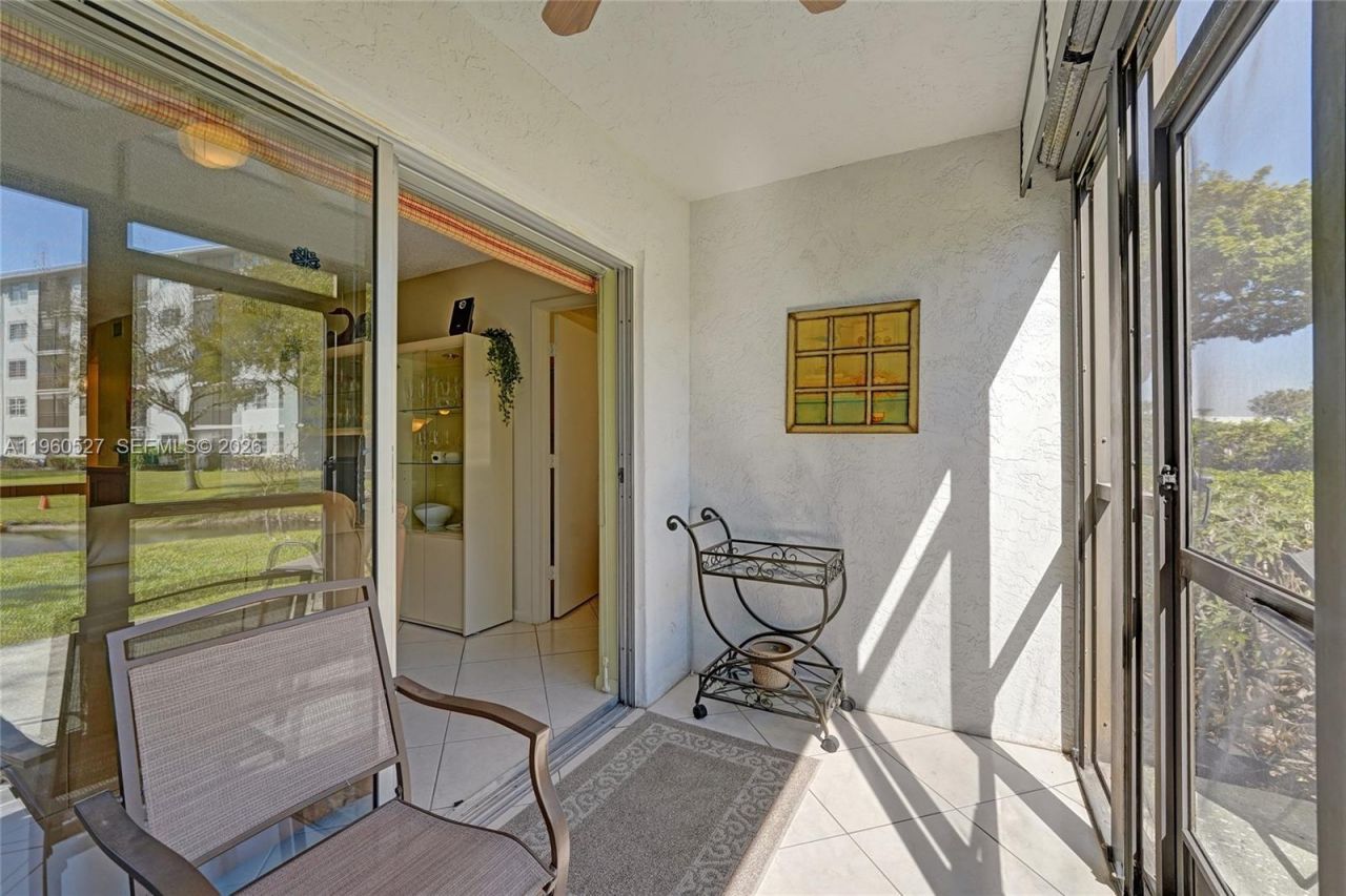 2228 N Cypress Bend Dr, Unit 103, Pompano Beach, FL 33069 Photo