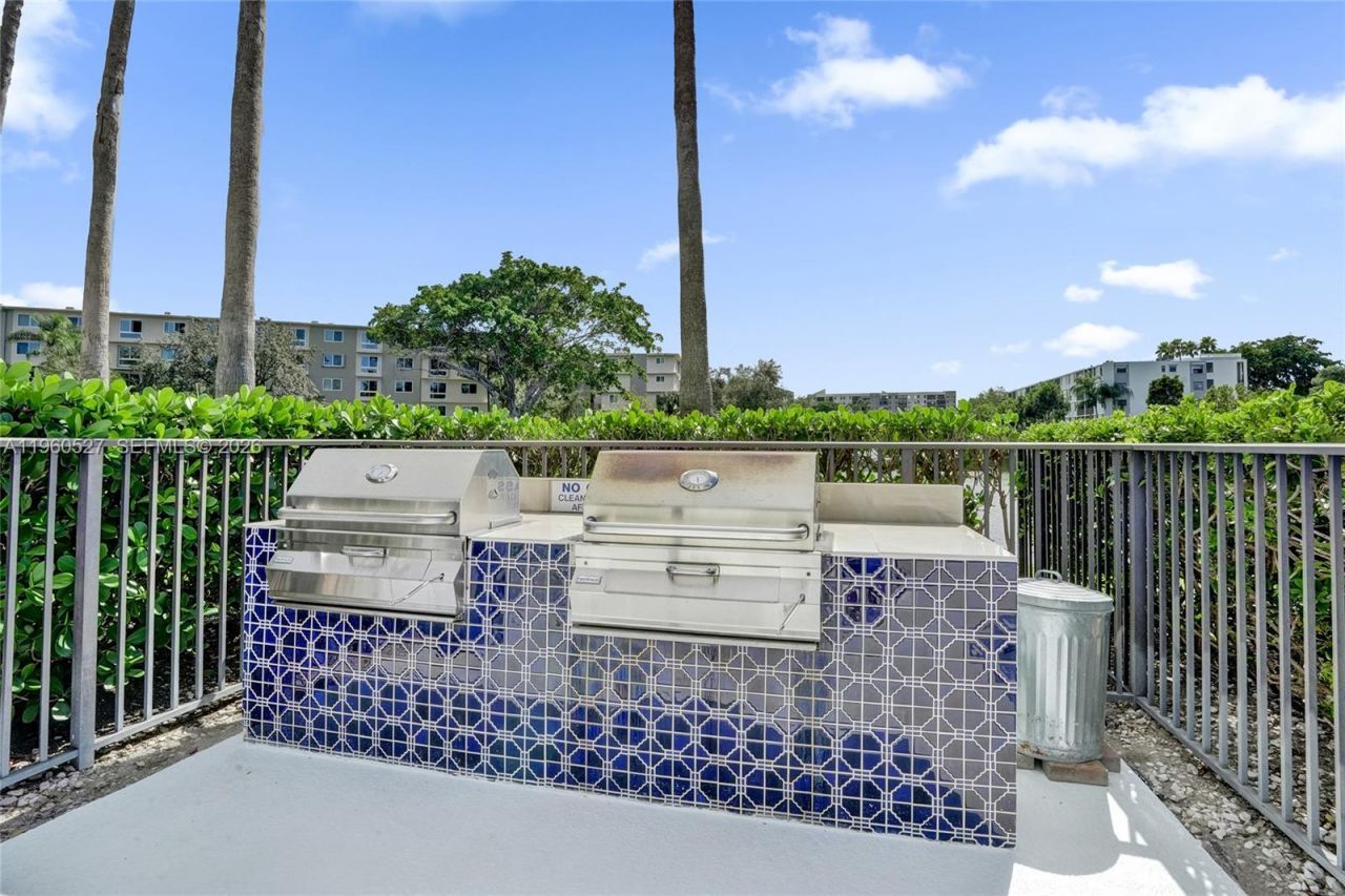 2228 N Cypress Bend Dr, Unit 103, Pompano Beach, FL 33069 Photo