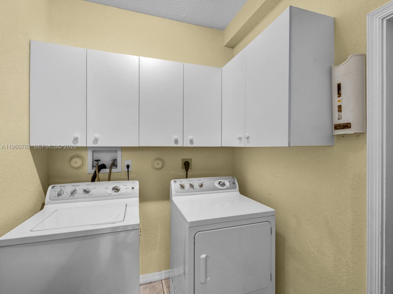 4209 Pinewood Ln, Weston, FL 33331 Photo