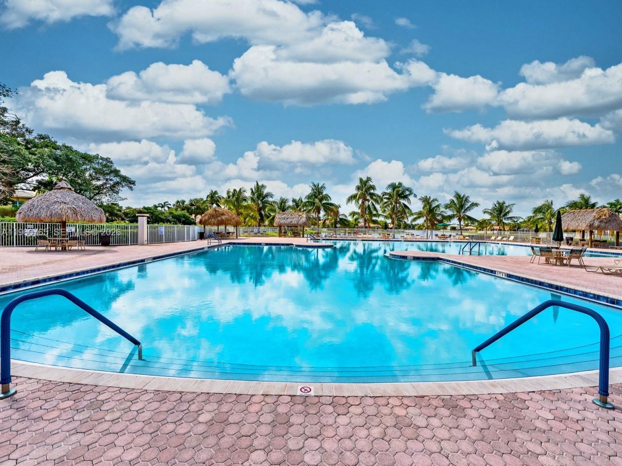 4209 Pinewood Ln , Weston, FL 33331 Photo