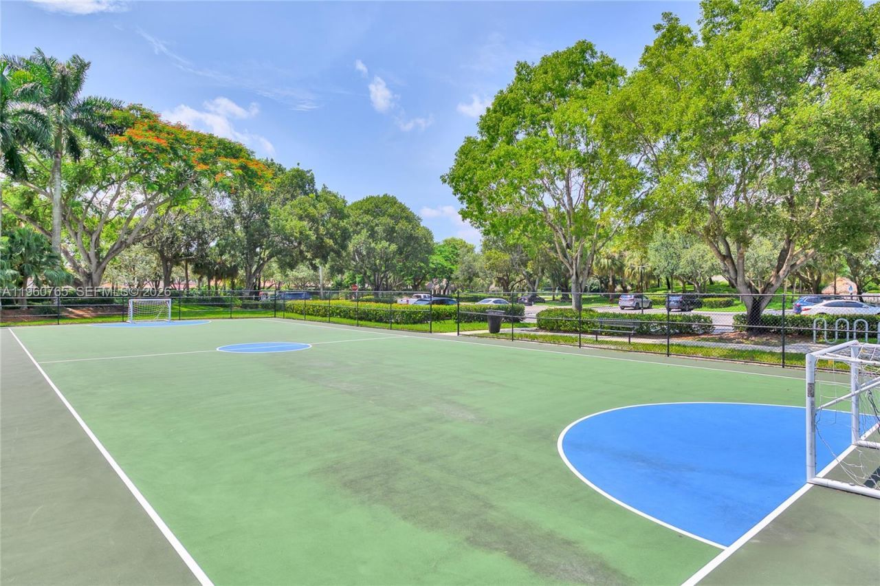 4209 Pinewood Ln , Weston, FL 33331 Photo