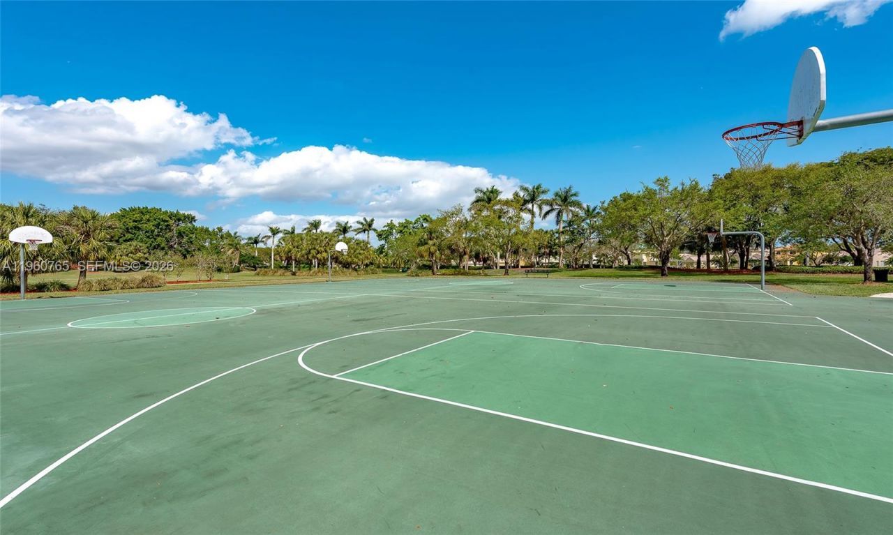 4209 Pinewood Ln, Weston, FL 33331 Photo