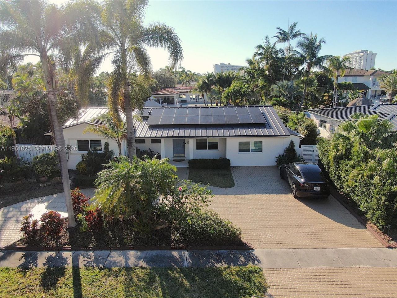 13000 Coronado Ln, North Miami, FL 33181 Photo