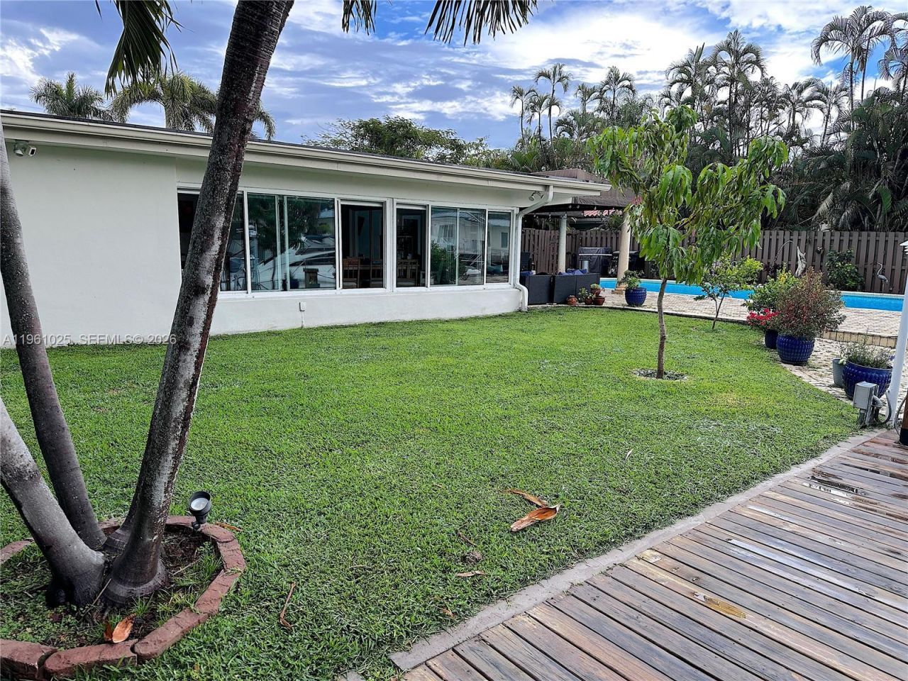 13000 Coronado Ln, North Miami, FL 33181 Photo