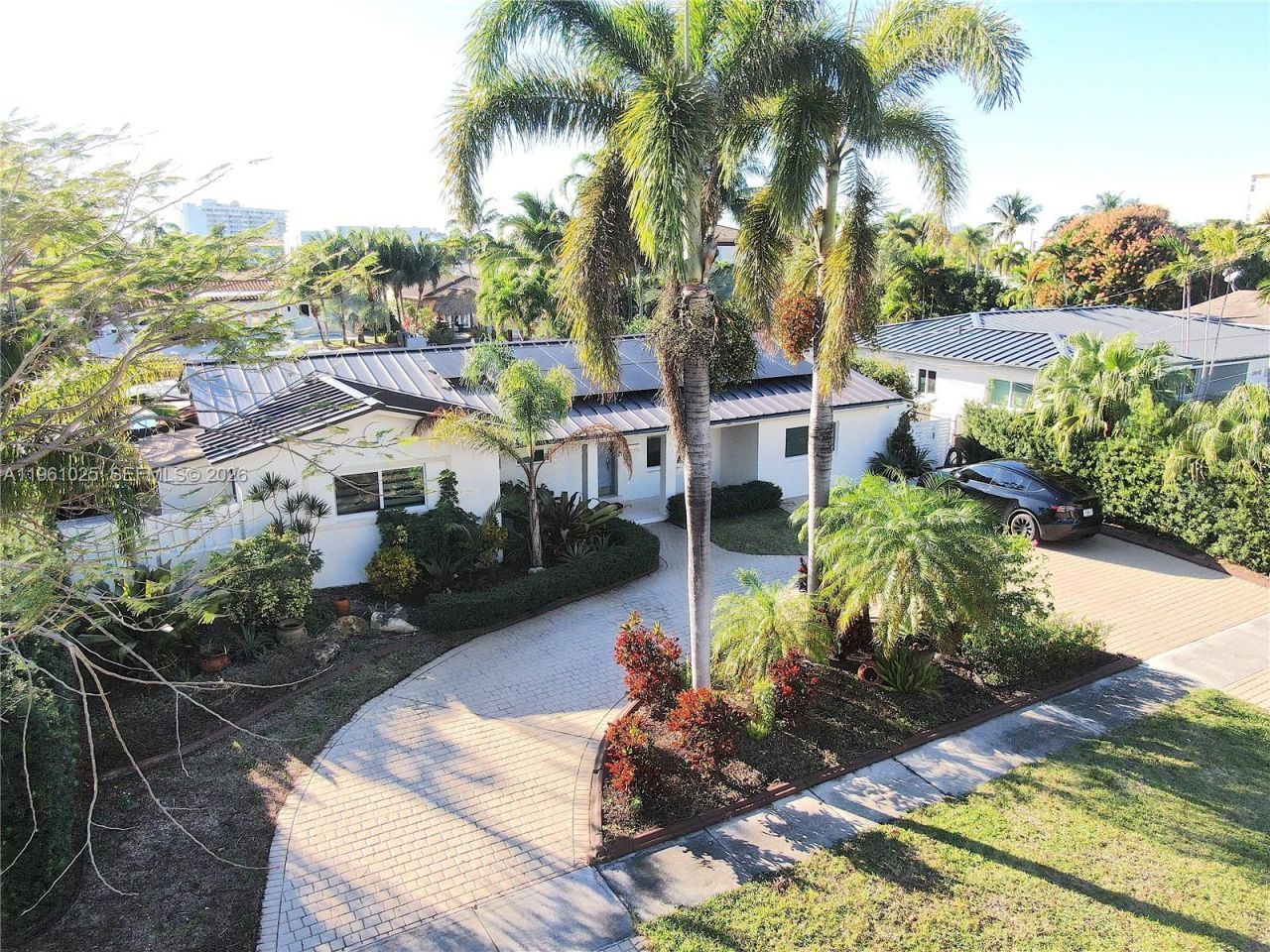 13000 Coronado Ln, North Miami, FL 33181 Photo