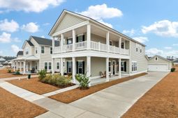 1020 Arrowwood Way photo 4