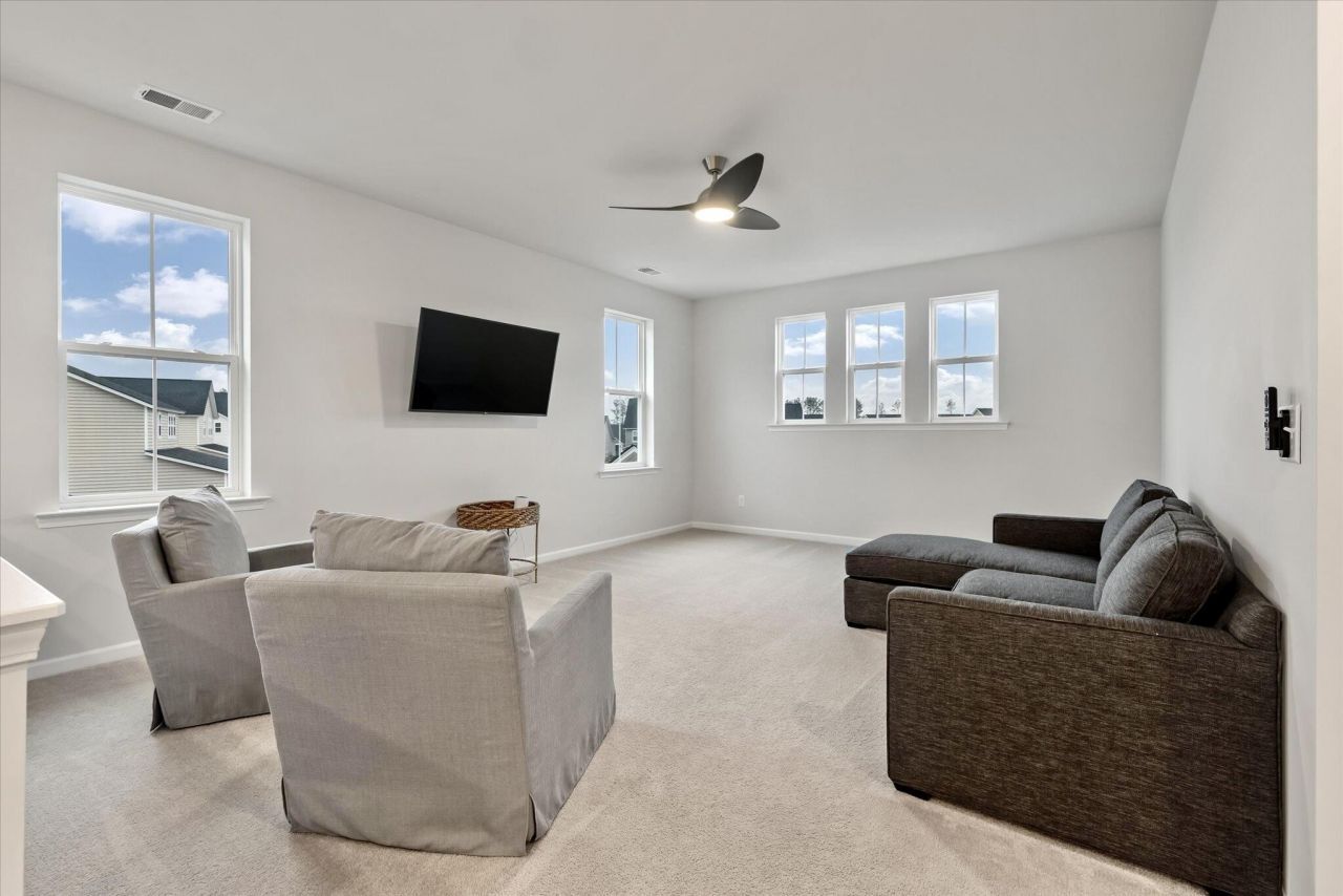 1020 Arrowwood Way Photo 29