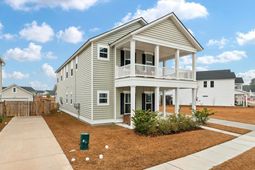 1020 Arrowwood Way photo 4