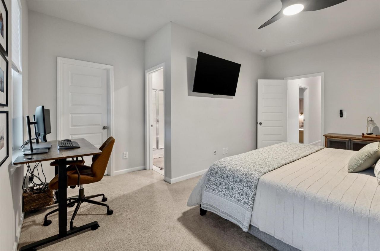 1020 Arrowwood Way Photo 32