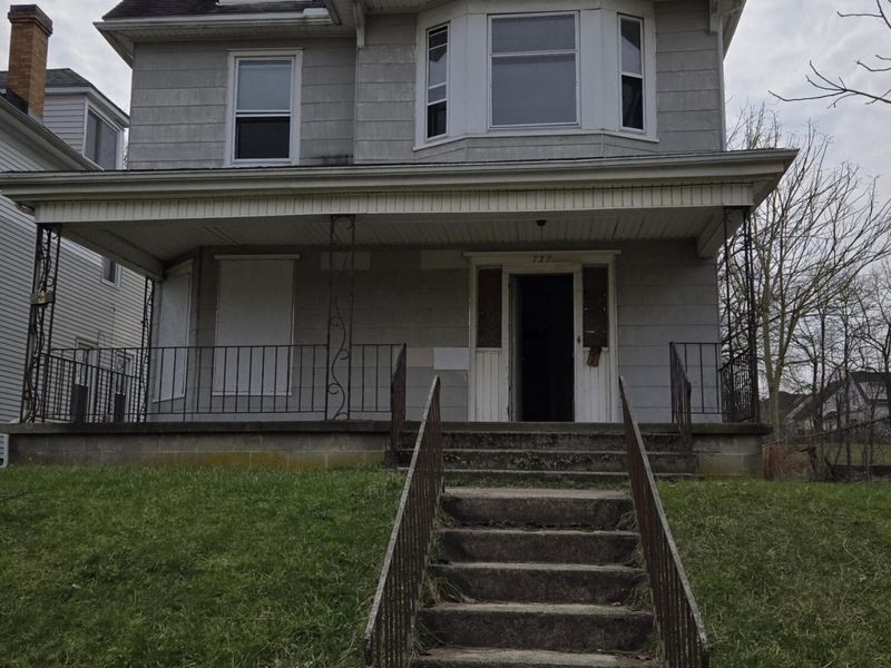727 W High Street, Springfield, OH 45506 Photo 2