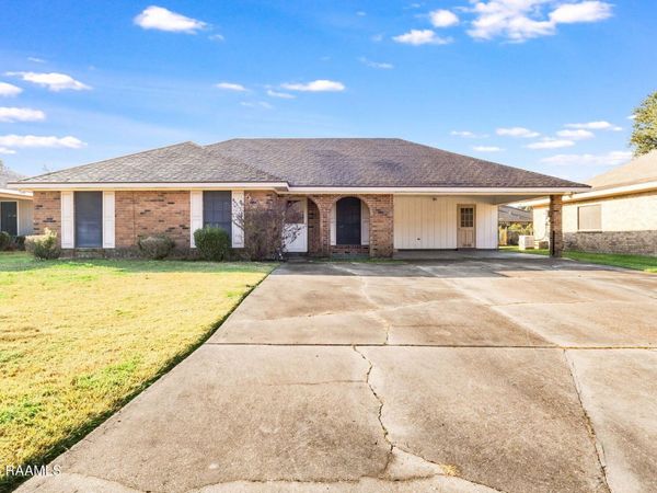 106 Kingswood Drive, Lafayette, LA 70501