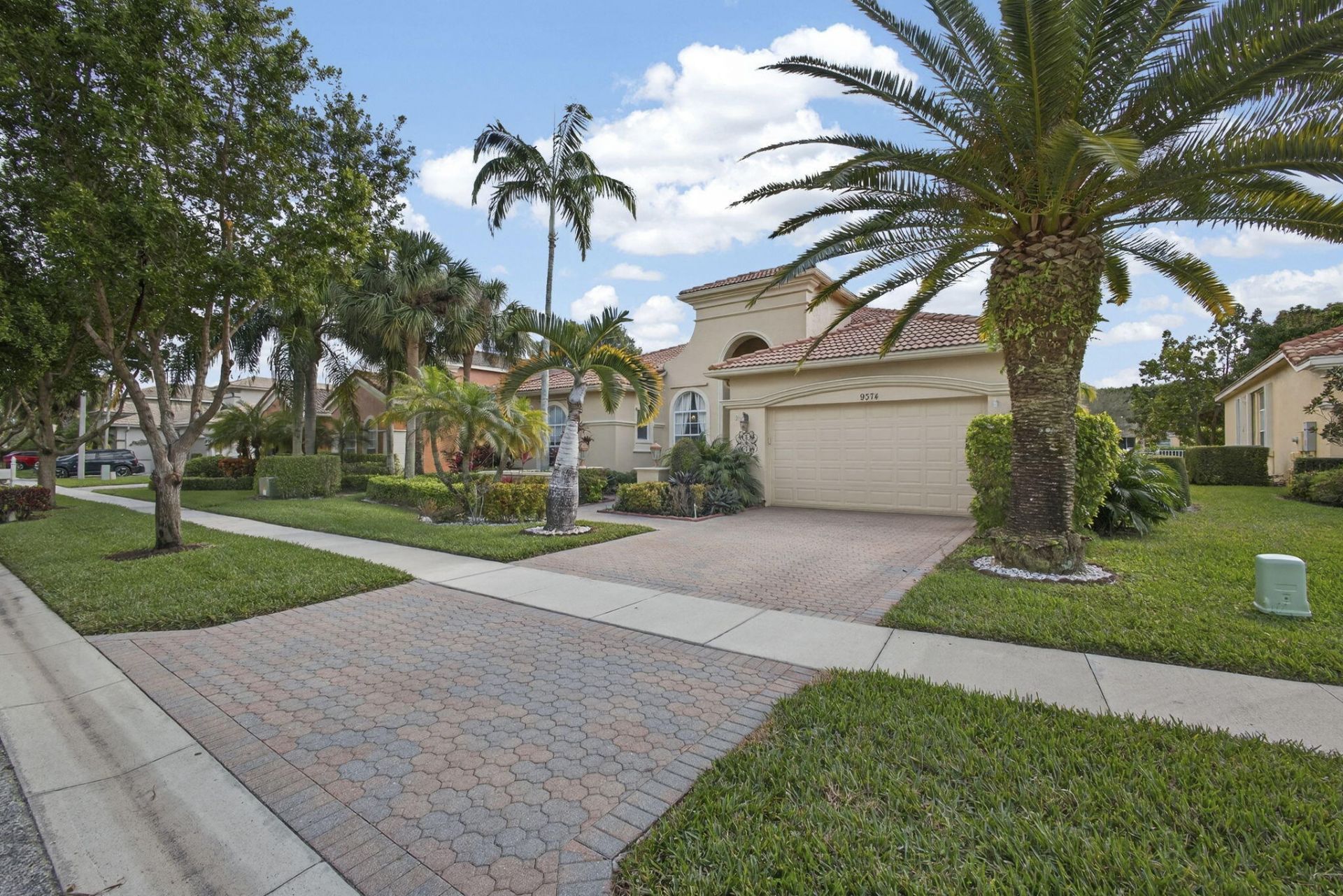 9374 Via Classico W, Wellington, FL 33411 Photo
