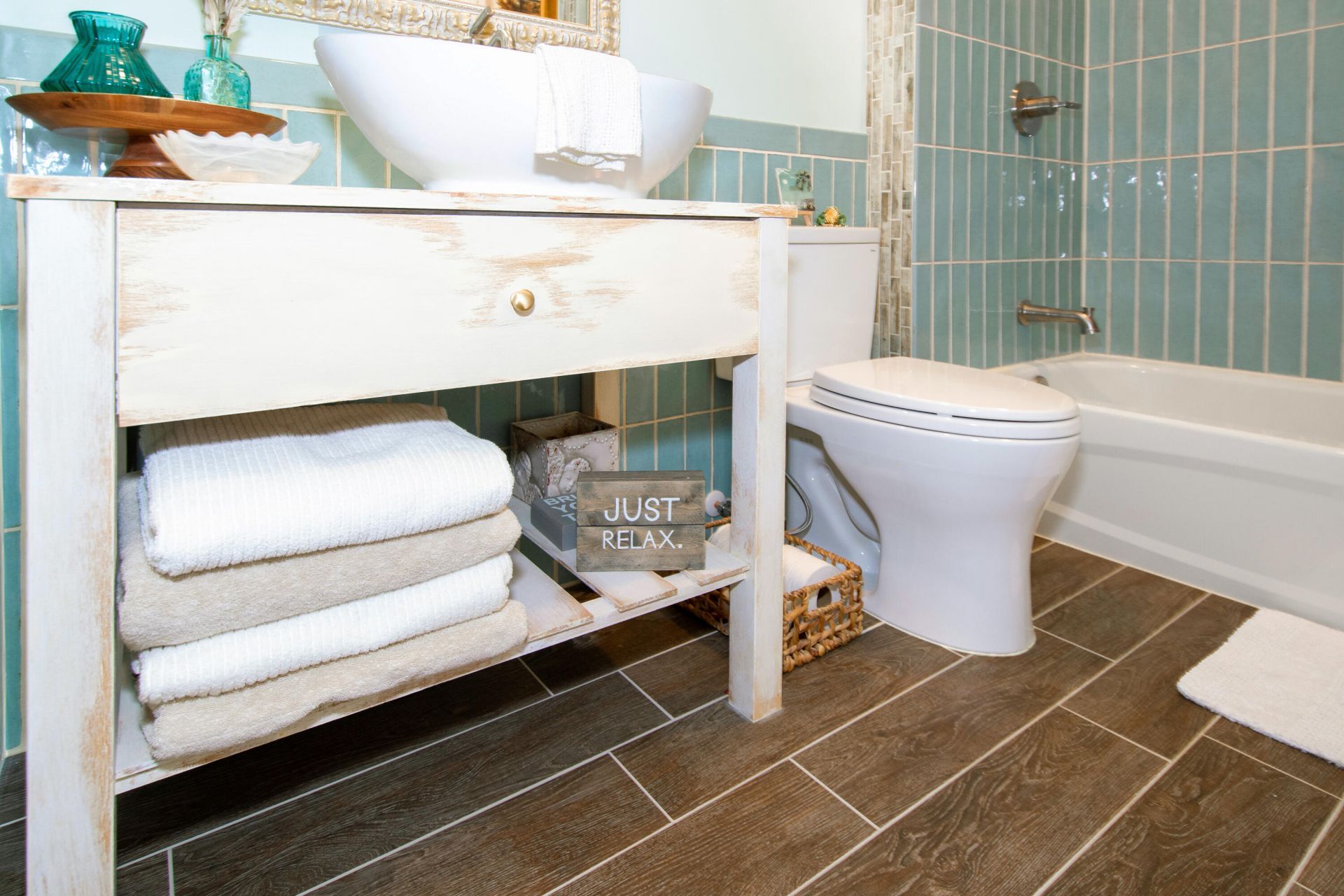 22 Harbour Isle Drive W, Unit 204, Fort Pierce, FL 34949 Photo