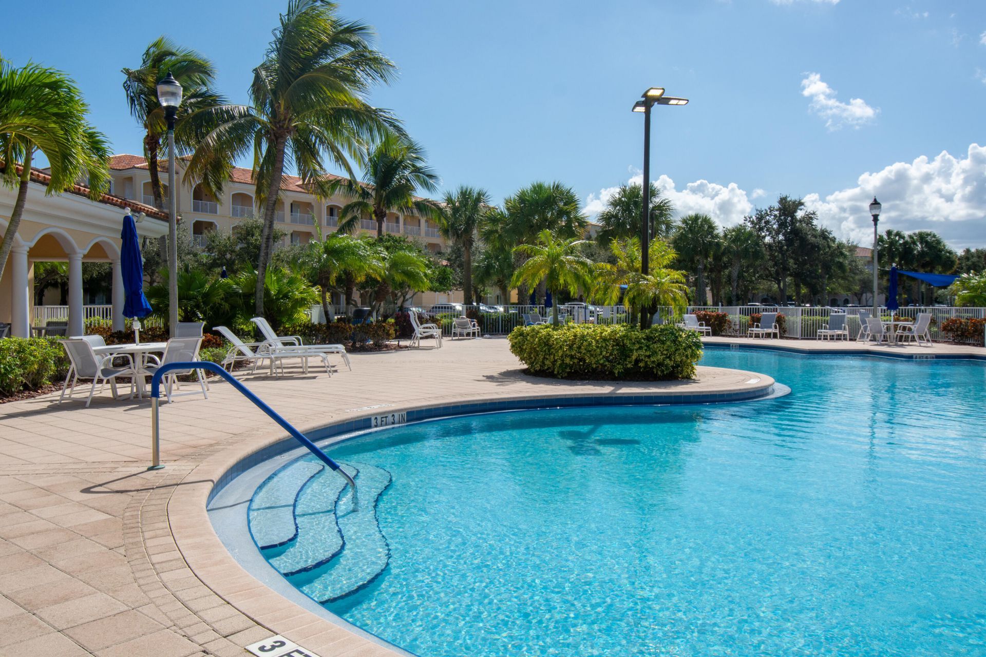 22 Harbour Isle Drive W, Unit 204, Fort Pierce, FL 34949 Photo