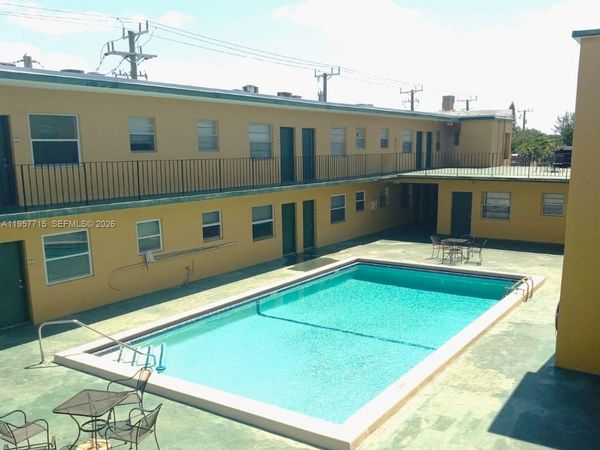 1975 NE 135th St , Unit 3C, North Miami, FL 33181