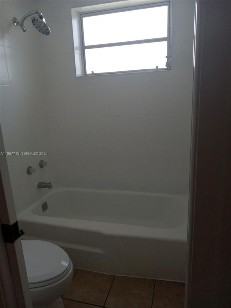 1975 NE 135th St , Unit 3C, North Miami, FL 33181 Photo