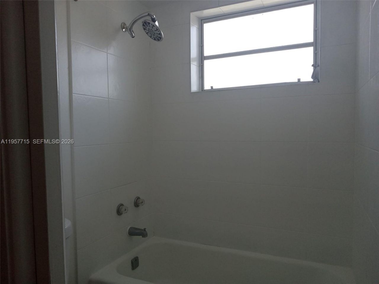 1975 NE 135th St , Unit 3C, North Miami, FL 33181 Photo