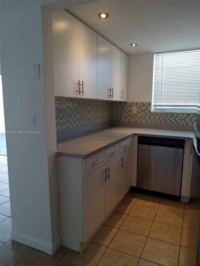 1975 NE 135th St , Unit 3C, North Miami, FL 33181 Photo