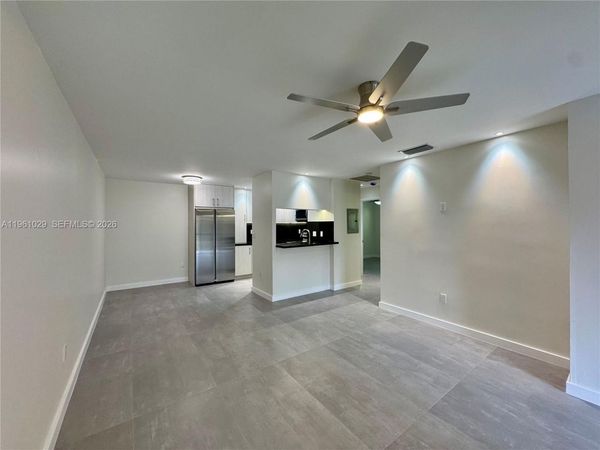 15639 SW 73rd Cir Ter, Unit 7-4, Miami, FL 33193