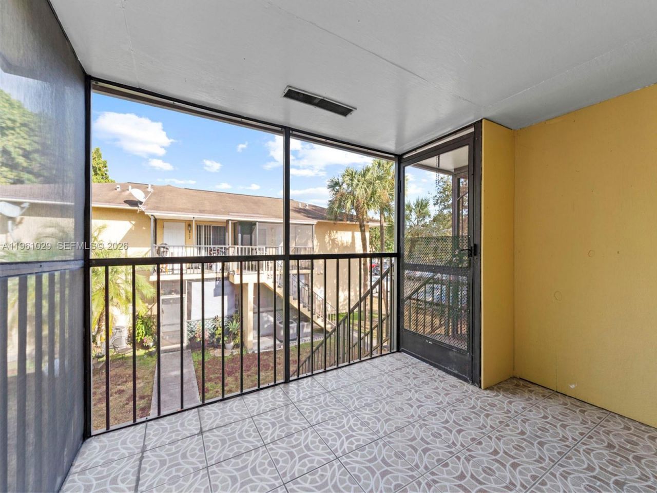 15639 SW 73rd Cir Ter, Unit 7-4, Miami, FL 33193 Photo