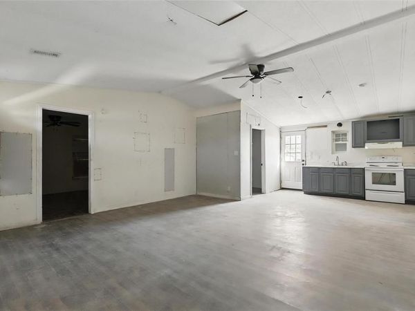 8963 Adams Circle , Cresson, TX 76035