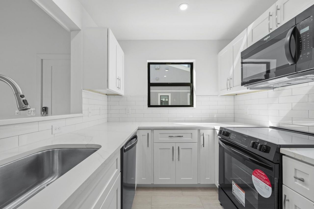 736 Donax St, Unit 6, Sanibel, FL 33957 Photo