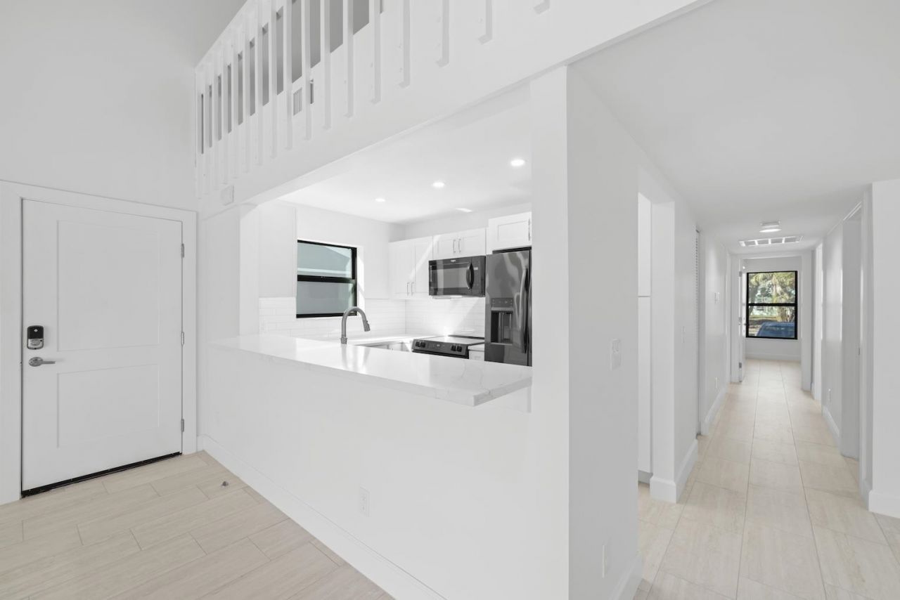 736 Donax St, Unit 6, Sanibel, FL 33957 Photo