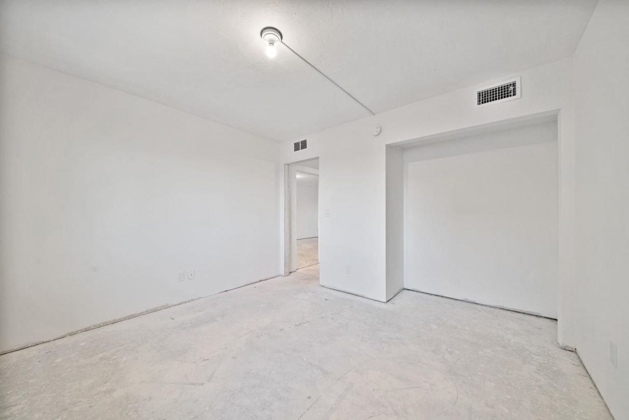 2737 W Gulf Dr, Unit 122, Sanibel, FL 33957 Photo