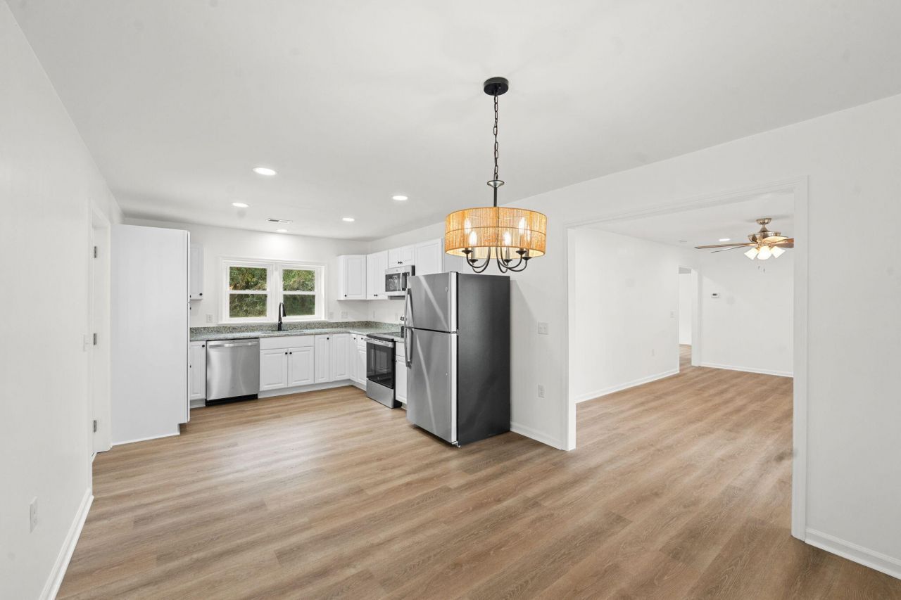 1268 Carolina Avenue Photo 12