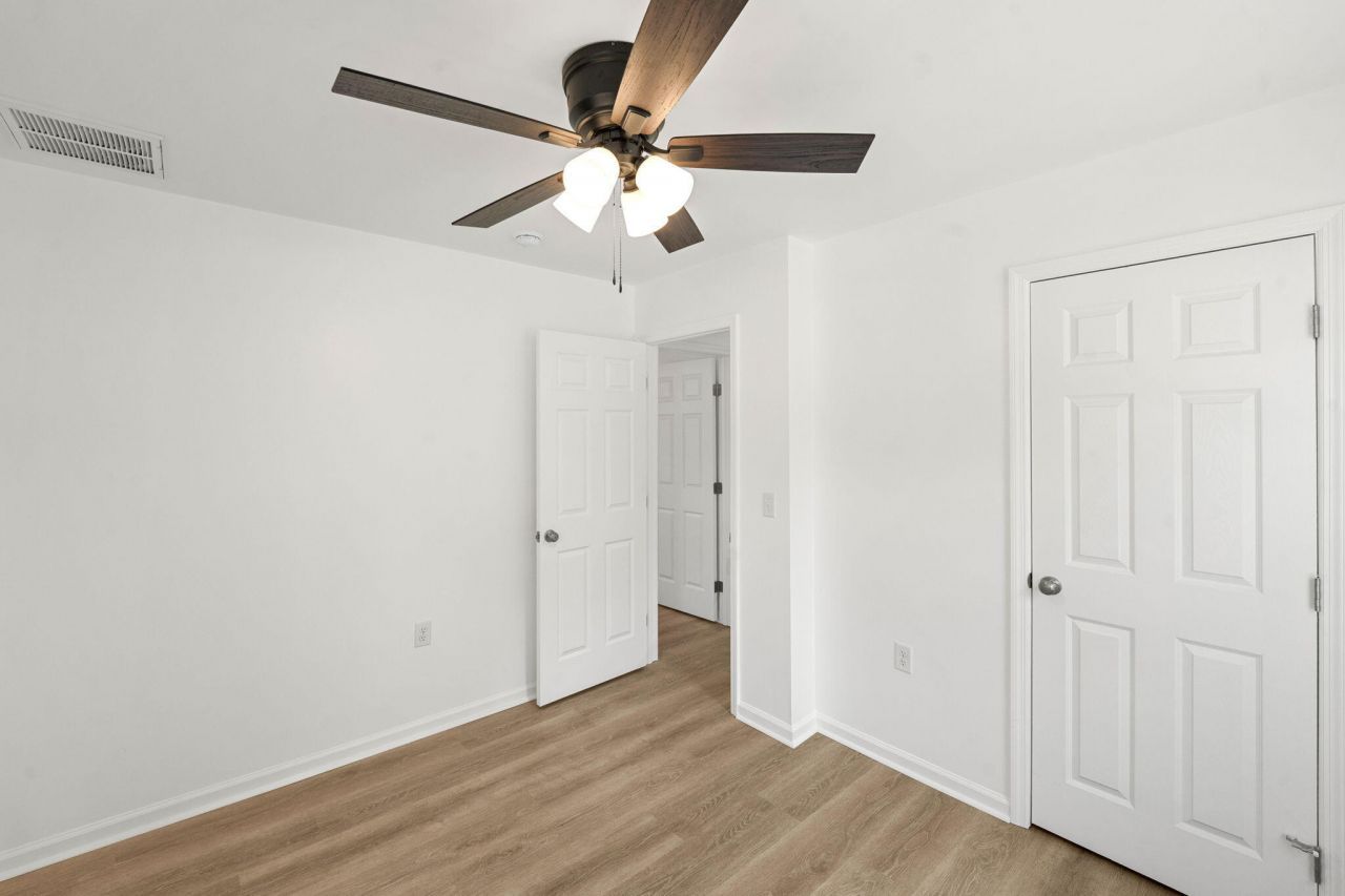 1268 Carolina Avenue Photo 25