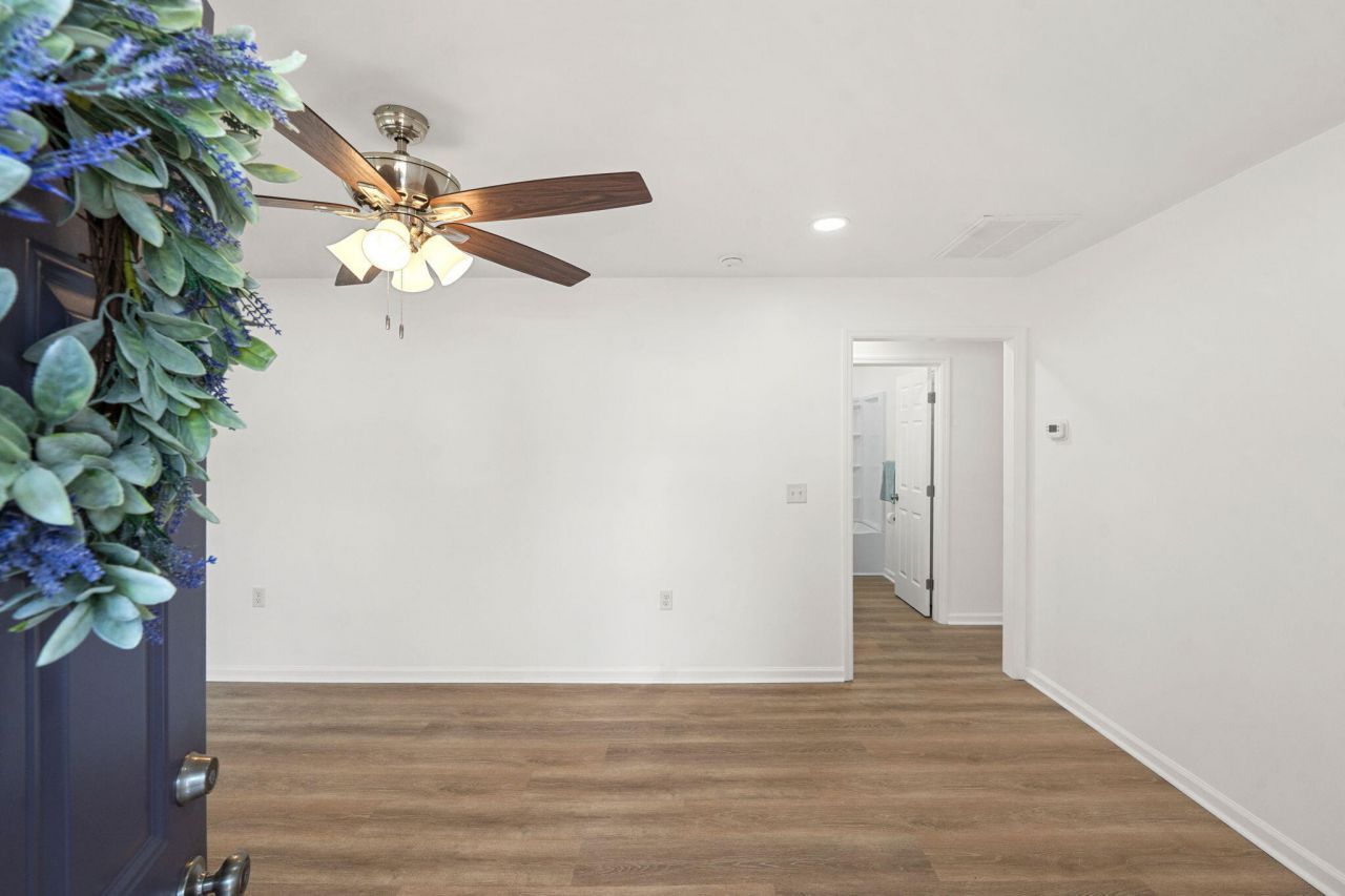 1268 Carolina Avenue Photo 7