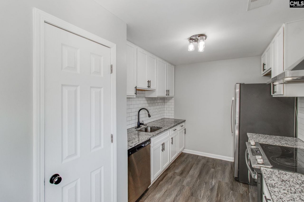 1120 Waverly Place Drive Photo 11