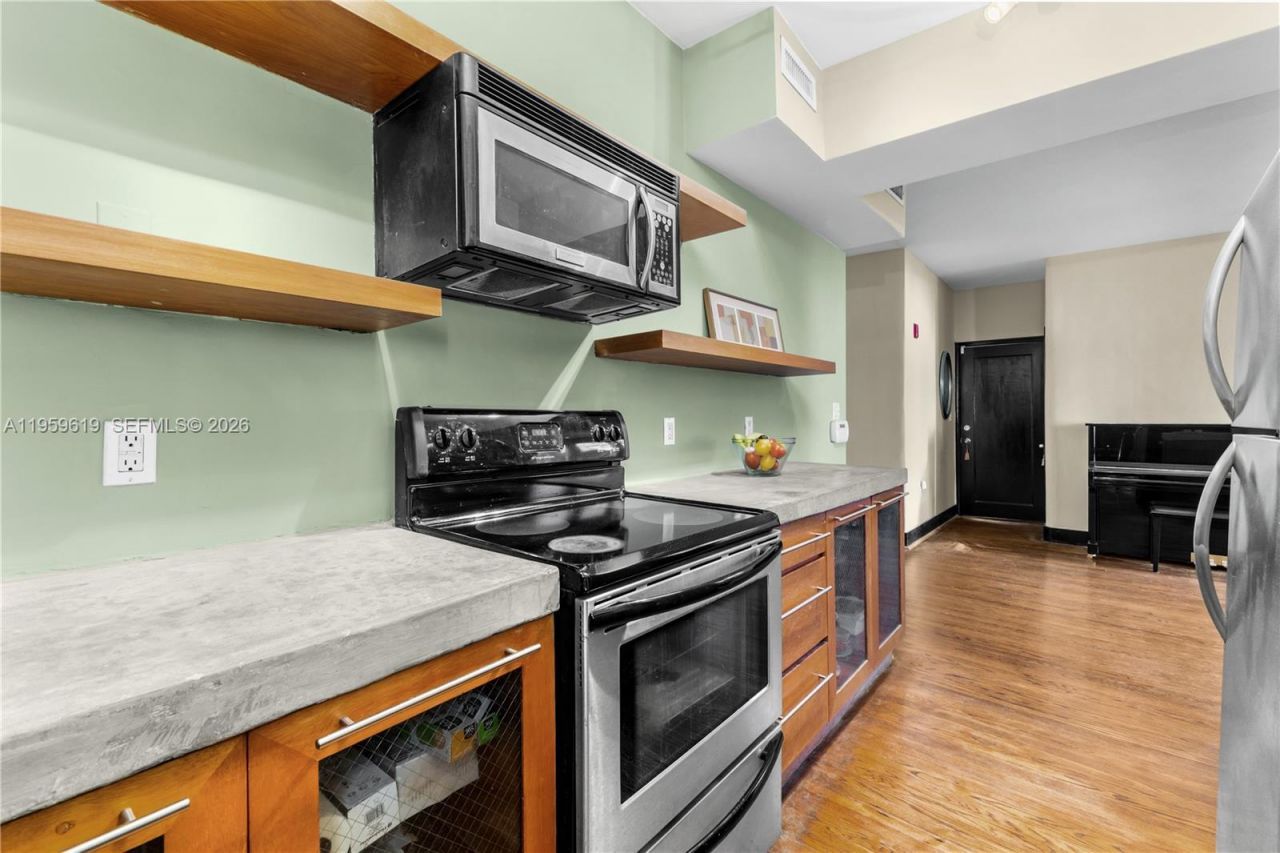 711 14th St, Unit 4, Miami Beach, FL 33139 Photo